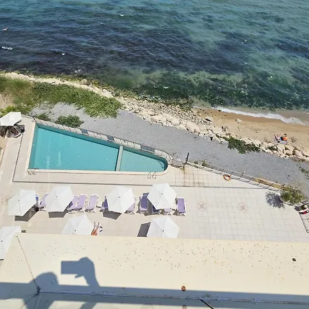 Wake Up By The Sea - Kabakum Apartment